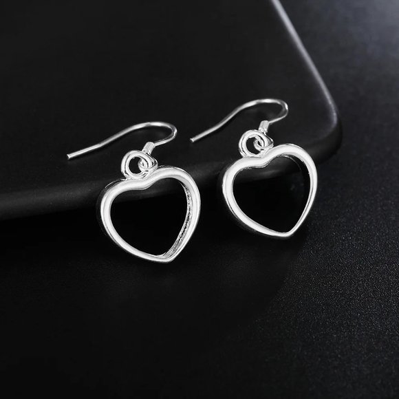 Beautiful Hollow Heart Drop Earrings 925 Sterling Silver - Picture 6 of 6